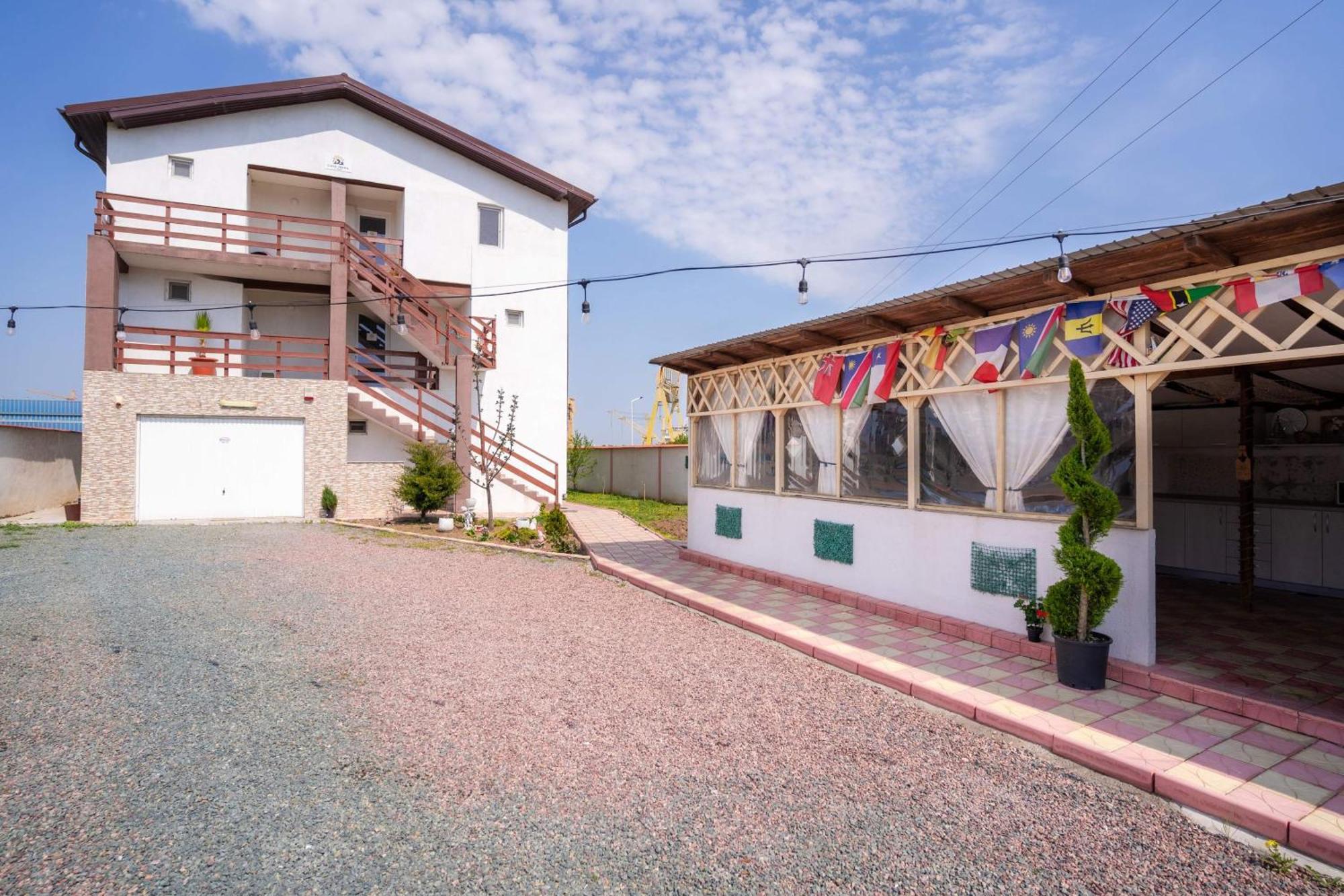 ホテル Casa Irina 2Mai ドウア・マ エクステリア 写真